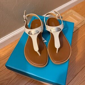 Michael Kors Shoes MK Plate Sandals White Logo Leather Flat Thong Designer